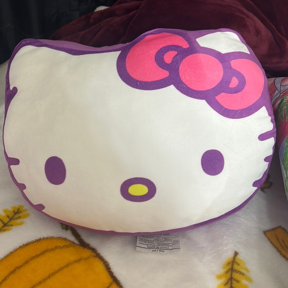 Hello kitty pillow
